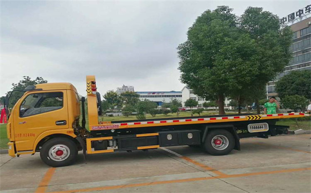 陕西定远24小时拖车救援电话号码，定远道路救援公司怎么收费的